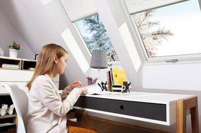 Energooszczędne okna dachowe to must have każdego poddasza użytkowego (fot. FAKRO)