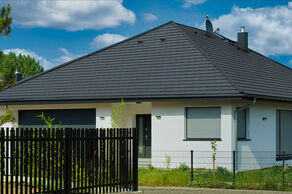 Dachówki cementowe to piękny i solidny materiał pokryciowy w atrakcyjnej cenie (fot. CREATON)