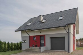 Jak uzyskać dofinansowanie na termomodernizację dachu? (fot. BLACHY PRUSZYŃSKI)