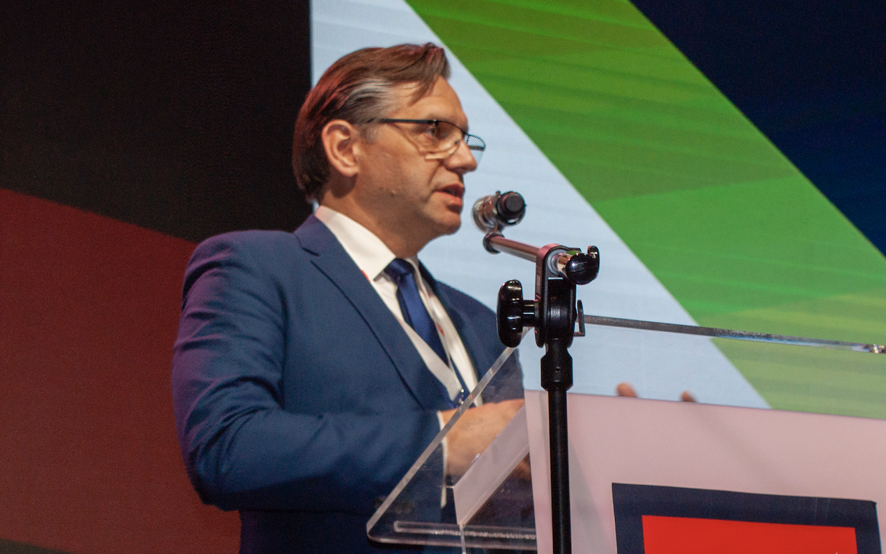 General Manager EPPA Polska Marek Karwowski podczas prezentacji OKNOREC