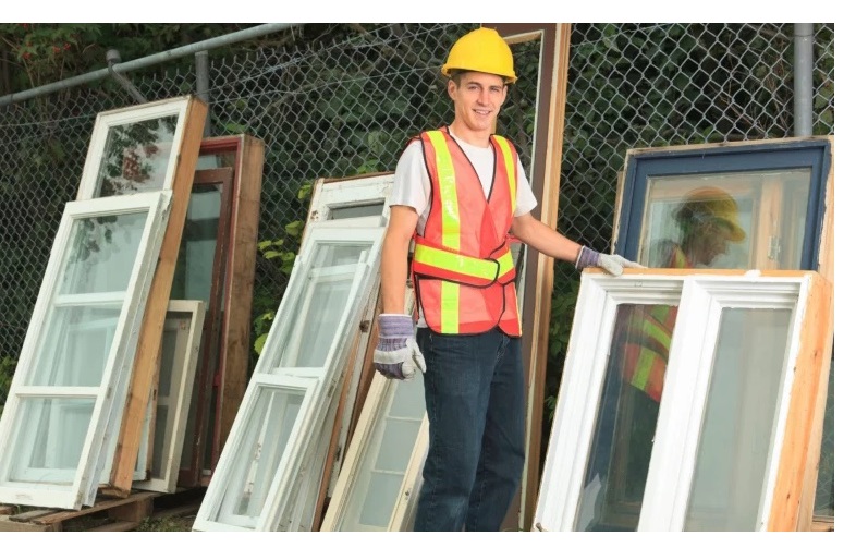 Branża stolarki otworowej apeluje o regulację przepisów związanych z recyklingiem zużytych okien.